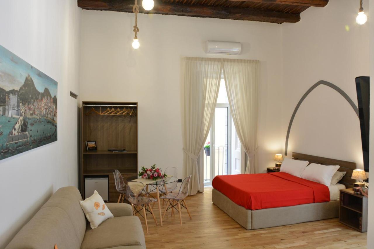 Domus Studio 25 Bed & Breakfast Neapel Exterior foto