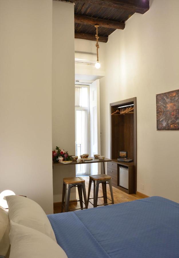 Domus Studio 25 Bed & Breakfast Neapel Exterior foto