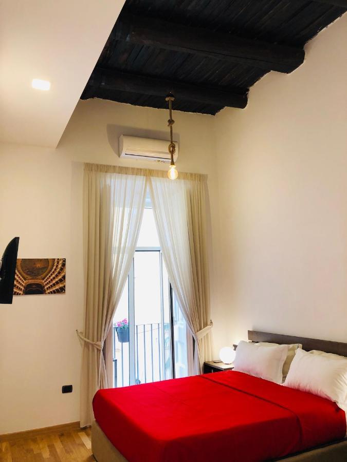 Domus Studio 25 Bed & Breakfast Neapel Exterior foto